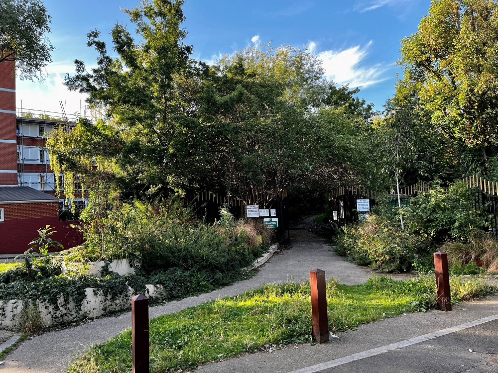 Kirkwood Road nature reserve entrance